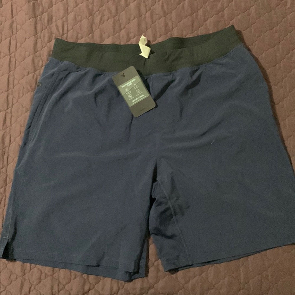 Fabletics 9” Franchise Shorts (Lined)